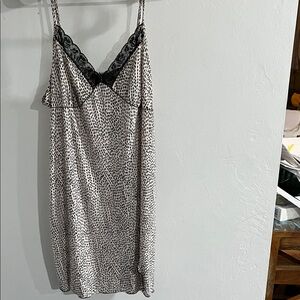Apt. 9 Black and White Patterned Chemise